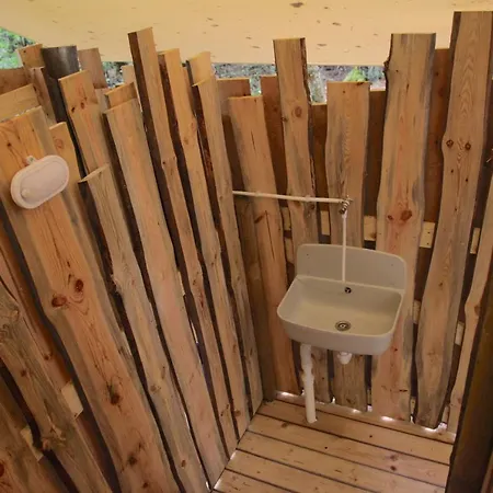 Muhu Forest Camping * Suuremoisa (Saaremaa)